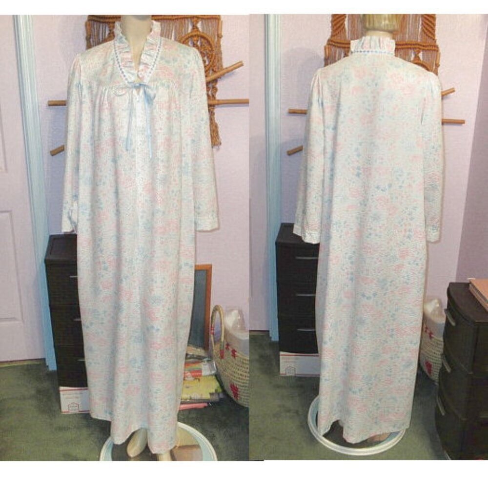 Vtg Nightwinds Floral Nightgown Robe Size L Long Pockets Victorian Made In USA
